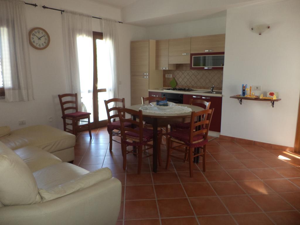 Corte Mannoni Porto Pozzo Bagian luar foto