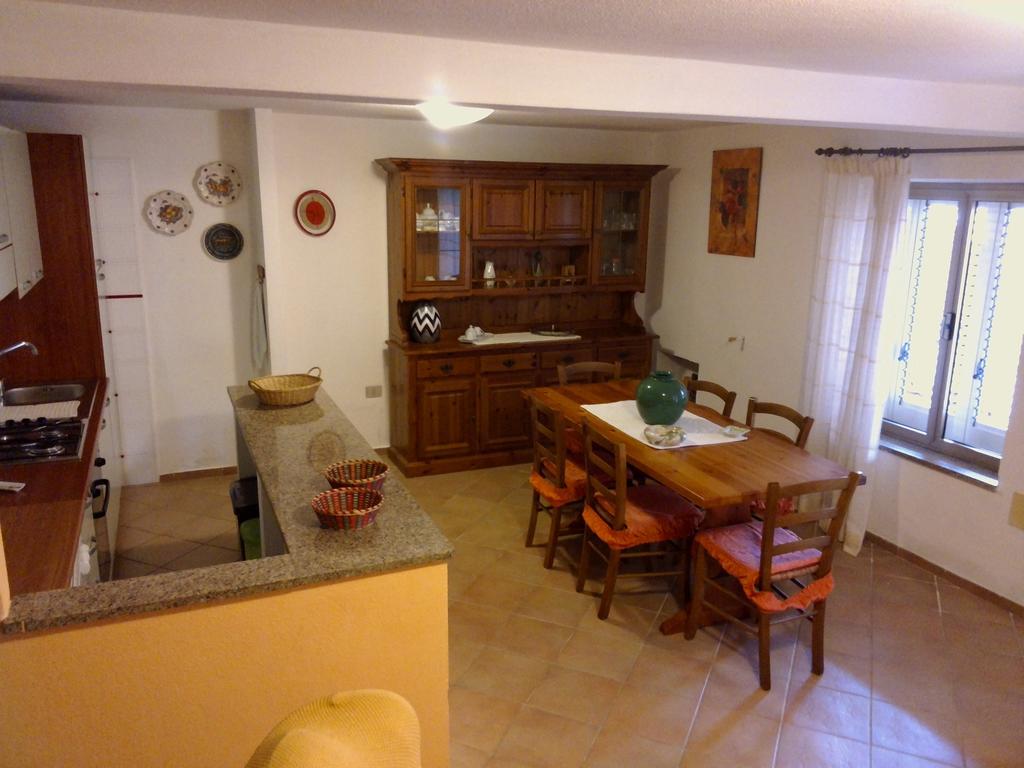 Corte Mannoni Porto Pozzo Bagian luar foto