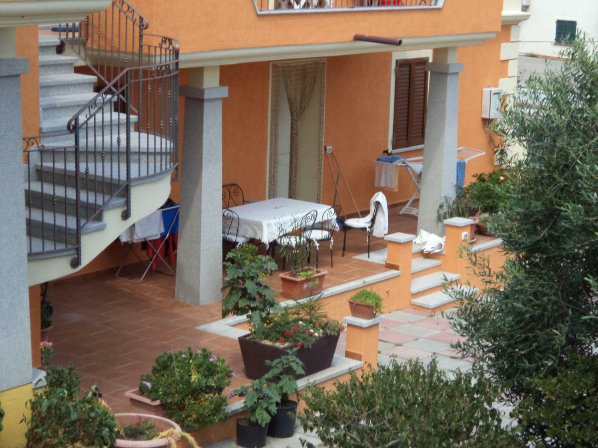 Corte Mannoni Porto Pozzo Bagian luar foto