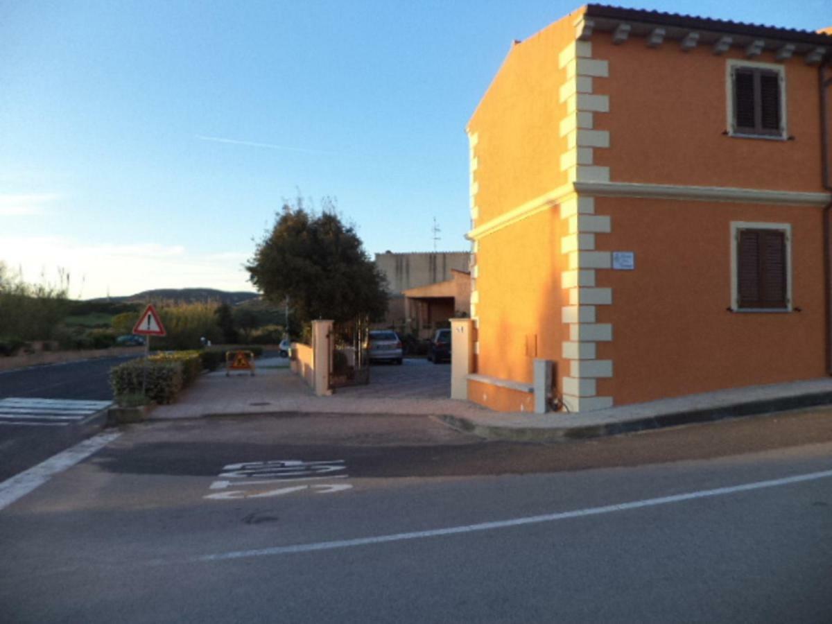 Corte Mannoni Porto Pozzo Bagian luar foto